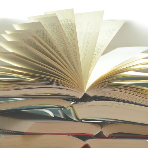 4 βιβλία που πρέπει να διαβάσεις πριν ξεκινήσεις να γράφεις
