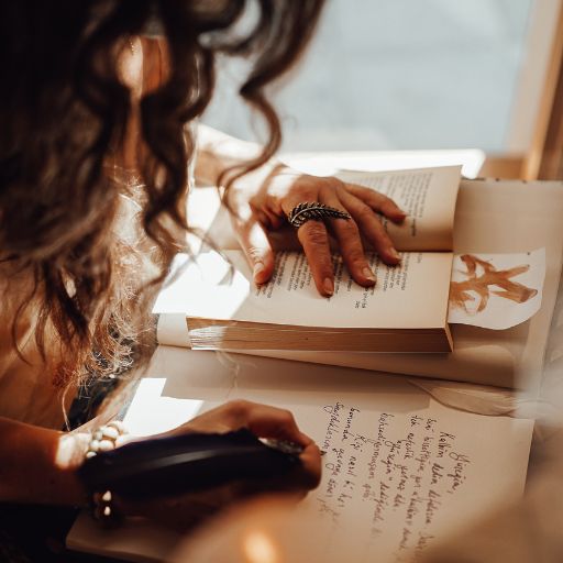 12 βήματα για να γράψεις μυθιστόρημα